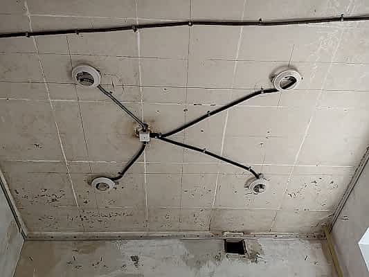 натяжной потолок